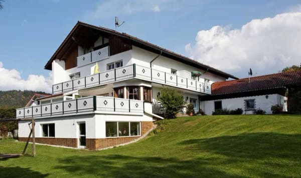Immobilie in Rinchnach - Wunderschönes Appartementhaus mit Hallenbad - Bild 0