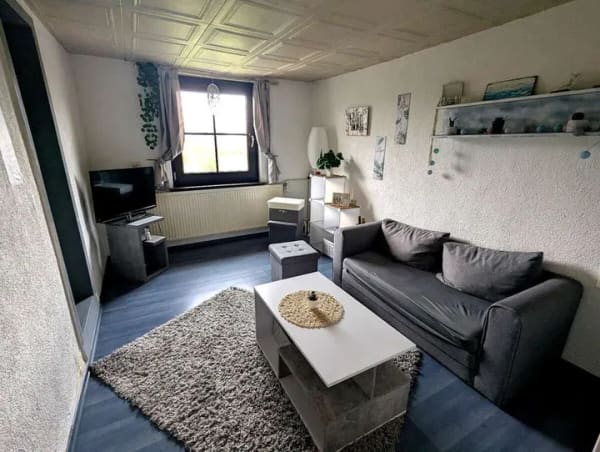 Immobilie in Ahrenshoop - Ahrenshoop: Leeres Einfamilienhaus mit ca. 250 m² und 550 m² Grundstück per SOFORT zu VERKAUFEN - Bild 2