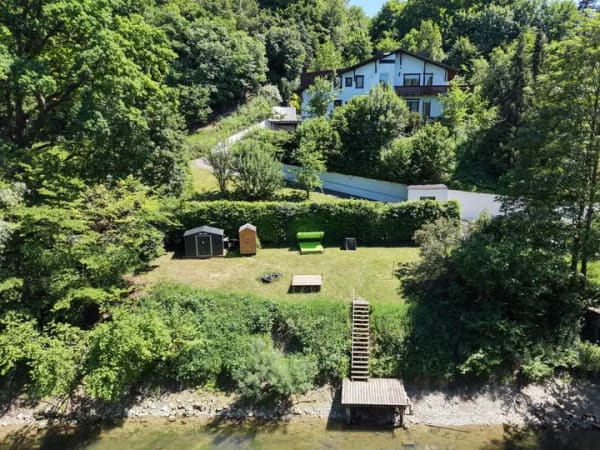 Immobilie in Grafrath - Einzigartiges Anwesen mit privatem Flusszugang im idyllischen Ampertal - Bild 0