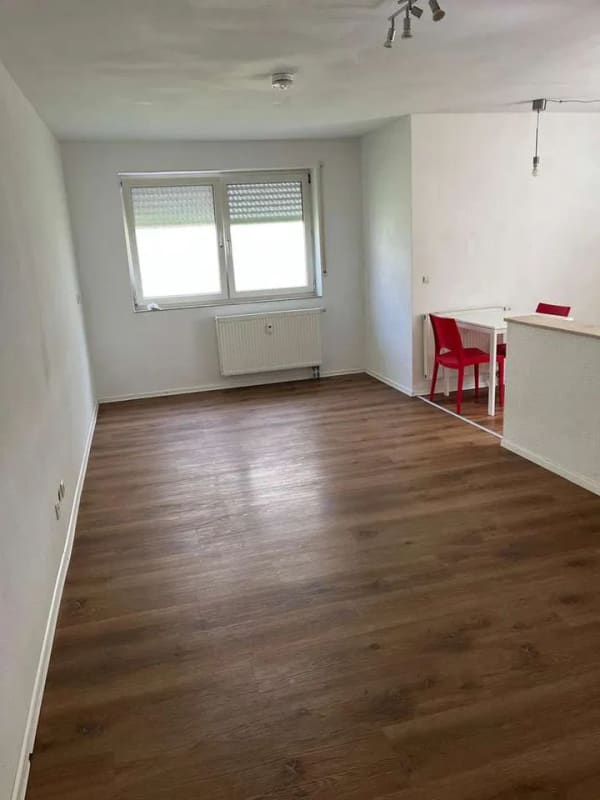 Immobilie in Ebersbach an der Fils - Moderne 1-Zimmer-Eigentumswohnung mit Stellplatz, Einbauküche und Keller in zentraler Lage - Bild 4