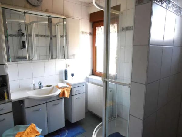 Immobilie in Schwaikheim - Schwaikheim: EFH, TOP Lage, großer Garten, Viel Potential!!! - Bild 3