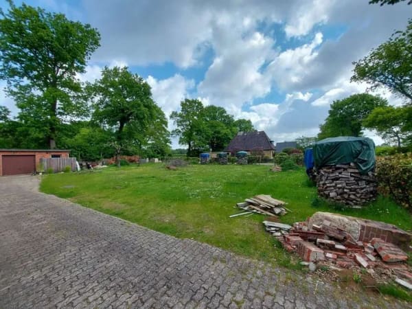 Immobilie in Lohe-Föhrden - Ihr neues Zuhause: Modernisiertes Einfamilienhaus mit großem Garten, zwei Garagen und PV-Anlage - Bild 3