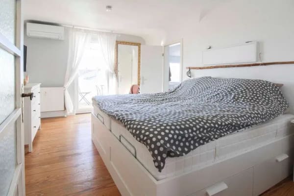 Immobilie in Neuberg - Wohnen mit Charme – großzügige 3,5 Zimmer-Etagenwohnung mit sonnigem Balkon und Garage - Bild 4