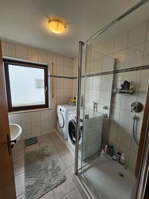Immobilie in Schechen - *** Sofort bezugsfrei! *** Ideal für Familien *** 4 Zimmer | Stellplatz | Fußbodenheizung | Loggia - Bild 4