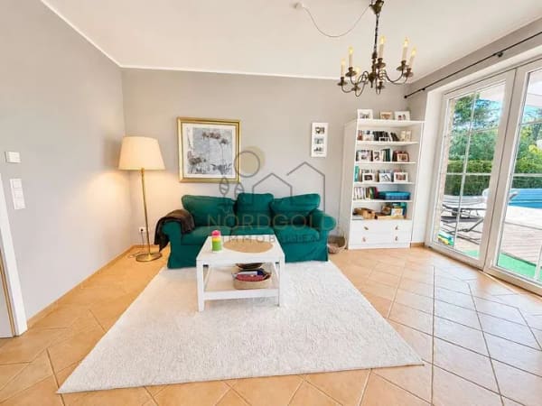 Immobilie in Bokholt-Hanredder - Familientraum mit eigenem Pool und Weitblick - Modernes Wohnen in ruhiger Lage - Bild 4