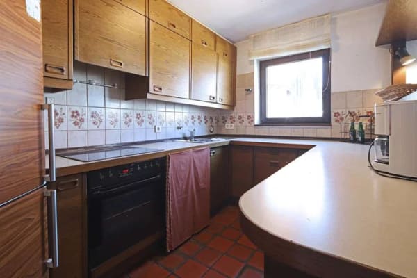 Immobilie in Sindelfingen - Ein Zuhause mit Hauscharakter: Maisonette auf 3 Ebenen inklusive 2 Tiefgaragenstellplätzen - Bild 4
