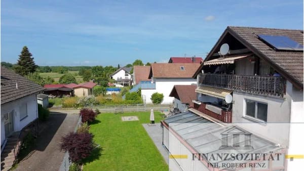 Immobilie in Offenburg - Großzügige Dachgeschosswohnung mit Weitblick, großem Balkon und Stellplatz in Waltersweier - Bild 2