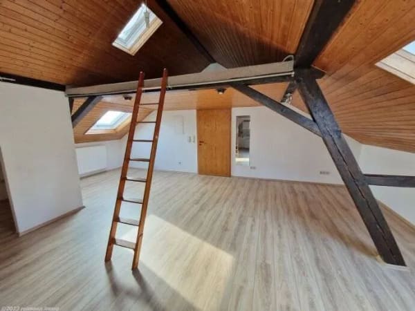 Immobilie in Bendorf - Helle, gemütliche Dachgeschoss-Eigentumswohnung mit Garage in schöner Wohnlage von Mülhofen - Bild 0
