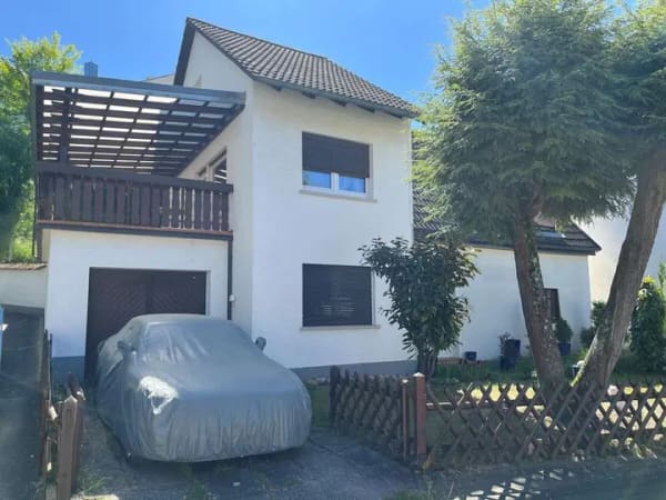 Immobilie in Ötigheim - Abriss, Teilabriss oder Sanierung - hier ist alles möglich!
EFH in Ötigheim in ruhiger Lage! - Bild 2