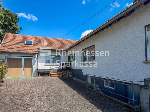 Immobilie in Kriegsfeld - Vielseitiger Bungalow in Ortsrandlage  - Bild 0