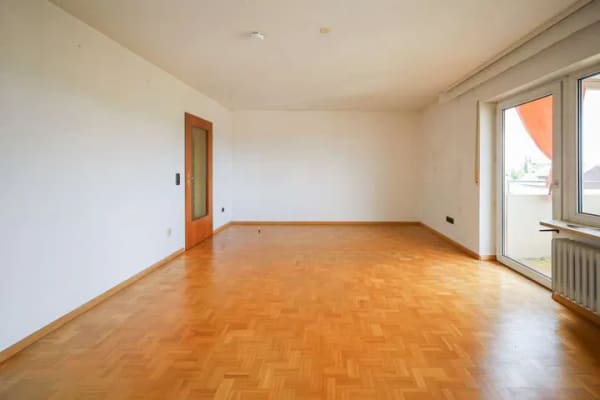 Immobilie in Rümmingen - Großzügige 3-Zimmer-Eigentumswohnung mit Balkon und Garage in ruhiger Wohnlage von Rümmingen! - Bild 3