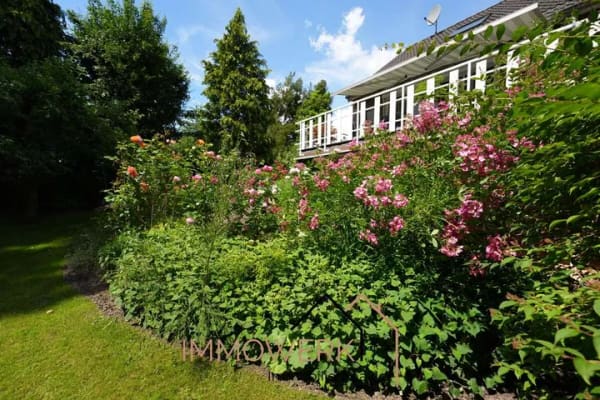 Immobilie in Auhagen - Familienidylle im Grünen – einzugsbereit & mit traumhaftem Garten - Bild 4