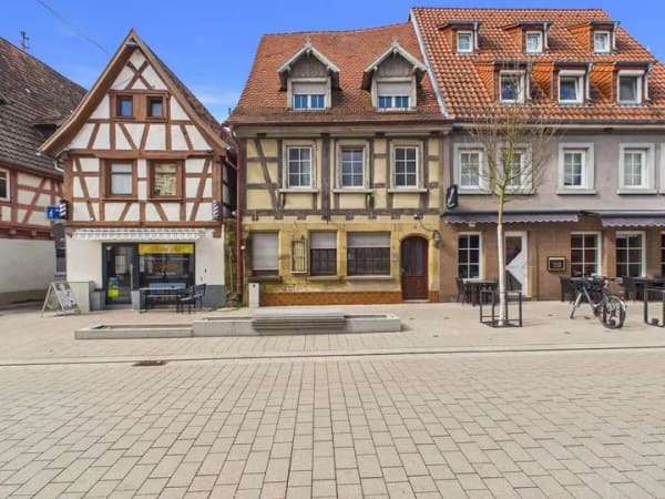 Immobilie in Bretten - 2 Häuser = 1 Preis: Wohnhaus und extra Wohnhaus mit Gastro im EG| Bretten - Bild 0