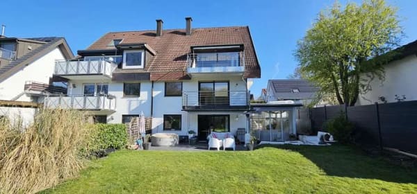 Immobilie in Gundelfingen - Außergewöhnliche 2,5-Zimmer-Dachgeschosswohnung mit Galerie, zwei Balkonen und herrlichem Ausblick i - Bild 0