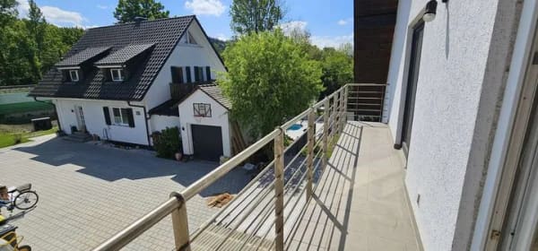 Immobilie in Gundelfingen - Außergewöhnliche 2,5-Zimmer-Dachgeschosswohnung mit Galerie, zwei Balkonen und herrlichem Ausblick i - Bild 3