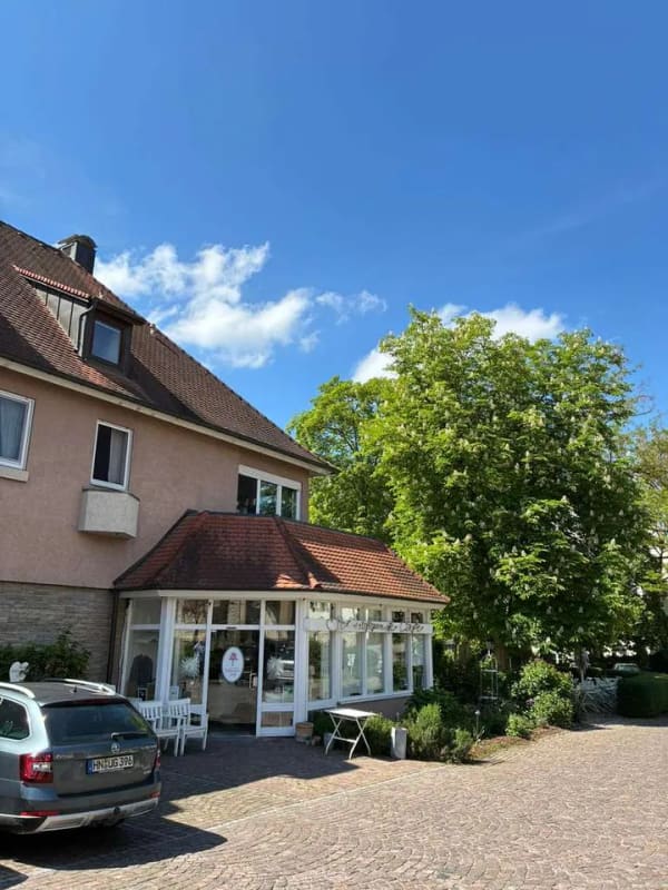 Immobilie in Bad Friedrichshall - Großzügige Dachgeschosswohnung mit Balkon und Blick ins Grüne - Bild 0