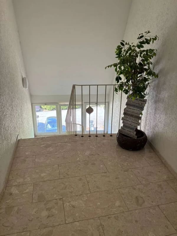 Immobilie in Bad Friedrichshall - Großzügige Dachgeschosswohnung mit Balkon und Blick ins Grüne - Bild 3