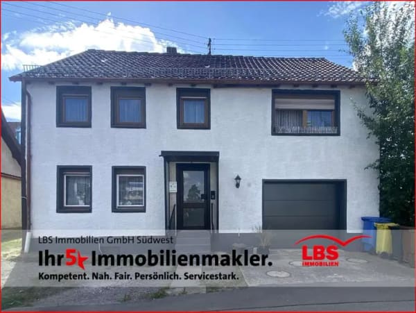 Immobilie in Dauchingen - Freistehendes Einfamilienglück mit Garten & Inhouse-Garage - Bild 0