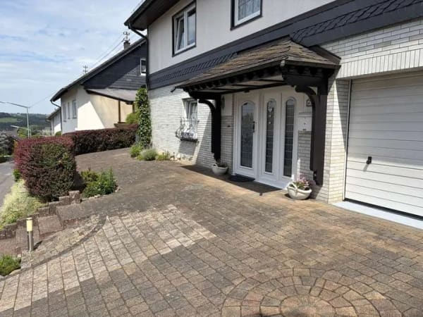 Immobilie in Wissen - Gepflegtes Ein-/Zweifamilienhaus mit Garten in zentraler Lage von Wissen! - Bild 2
