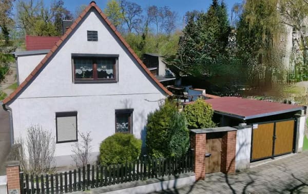 Immobilie in Halle (Saale) - *Perfekt für Familien: Haus in Halle mit 5 Zimmern nahe der Elster-Saale-Aue* - Bild 0