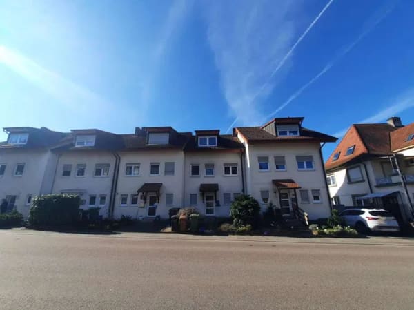 Immobilie in Neckarbischofsheim - 5 Schlafzimmer: Reihenmittelhaus mit Garten, Garage & PKW-Stpl. - Bild 2