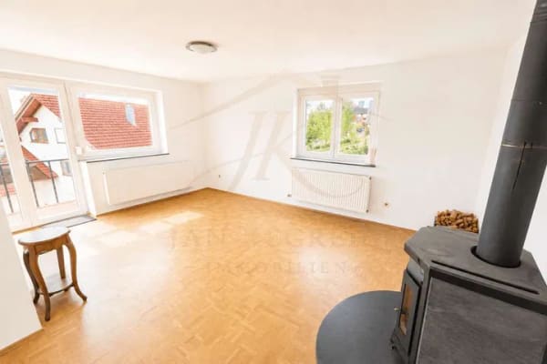 Immobilie in Münsingen - Charmantes Einfamilienhaus mit viel Potenzial für Ihre Wohnträume - Bild 3
