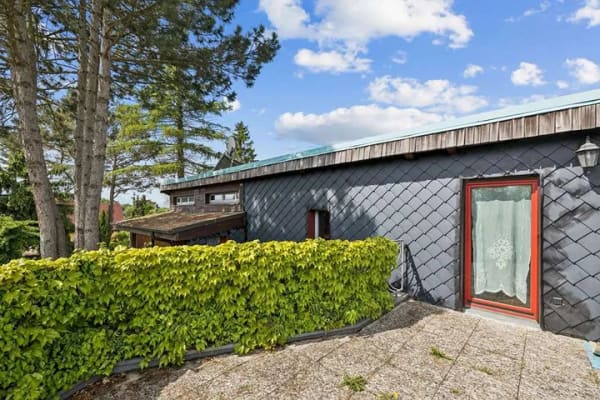 Immobilie in Fredersdorf-Vogelsdorf - *** Natur, Raum & Charakter: Traumhaus mit 240 m² und Wohnrecht - Bild 1