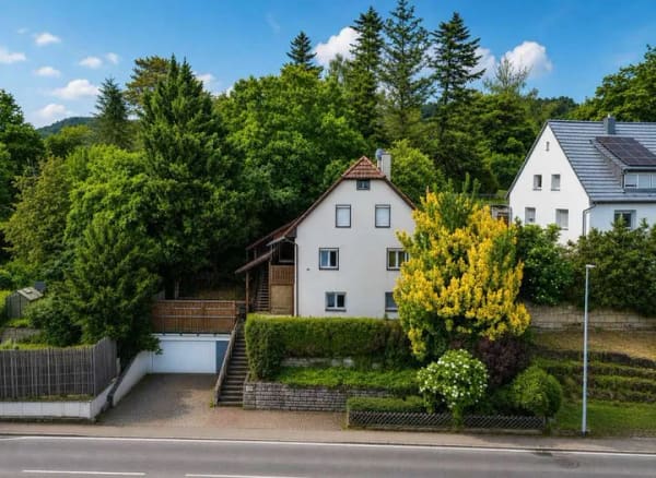 Immobilie in Ammerbuch - Raum für Visionen: Einfamilienhaus mit Entwicklungspotenzial im Ammertal - Bild 0