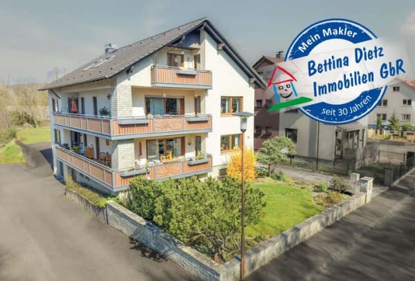 Immobilie in Goldbach - DIETZ: 3-Familienhaus mit 3 Balkonen, 2 Garagen, WEG - geteilt - 3-fach-Verglasung - Pelletsheizung - Bild 0