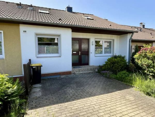 Immobilie in Obernkirchen - Gepflegter Zustand, herrlicher Ausblick - ideal für Ihre Familie - Bild 1
