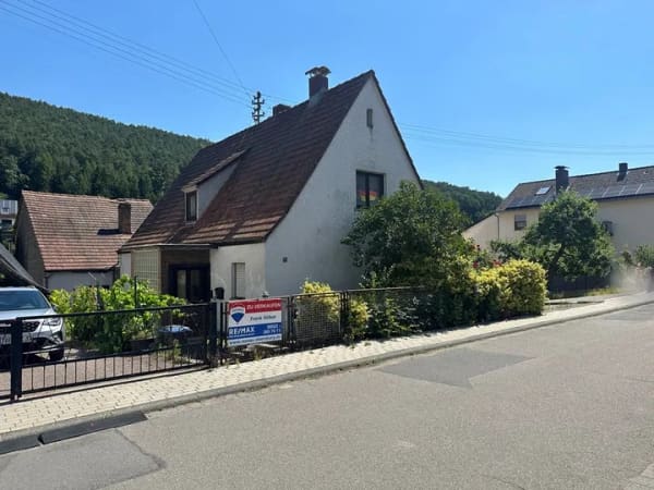 Immobilie in Altenbuch - Keine Käuferprovision! Kaufen Sie ab € 449,- mtl.* / EFH m. großem, ebenen Grundstück & Garage - Bild 4