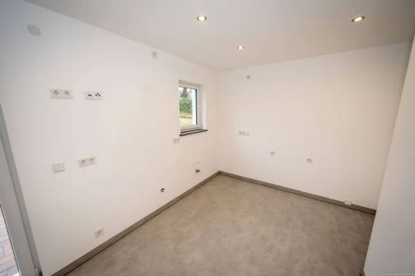 Immobilie in Püttlingen - Modernisiertes Einfamilienhaus in kleiner Nebenstraße von Püttlingen - Bild 3