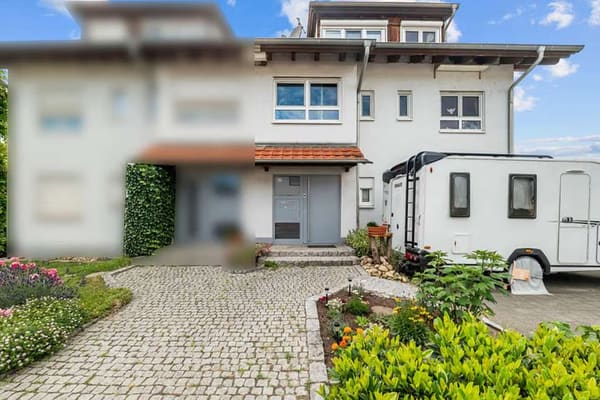 Immobilie in Sexau - Helle Maisonette, 4 Zimmer auf zwei Etagen, zwei Balkone, Garten und Solar-Carport IN SEXAU - Bild 0