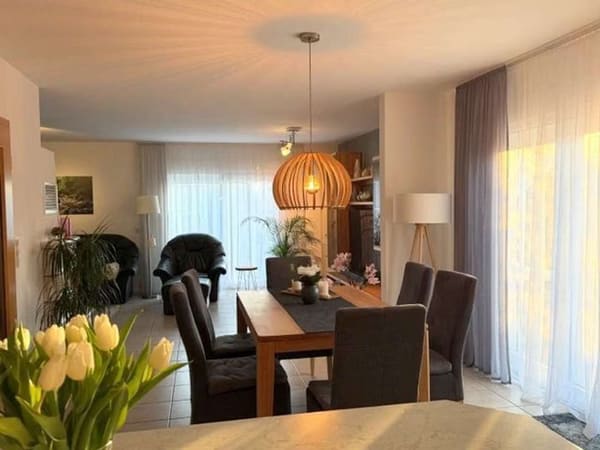 Immobilie in Laage - Massiv gebautes Einfamilienhaus mit Vollkeller in Laage - Bild 3