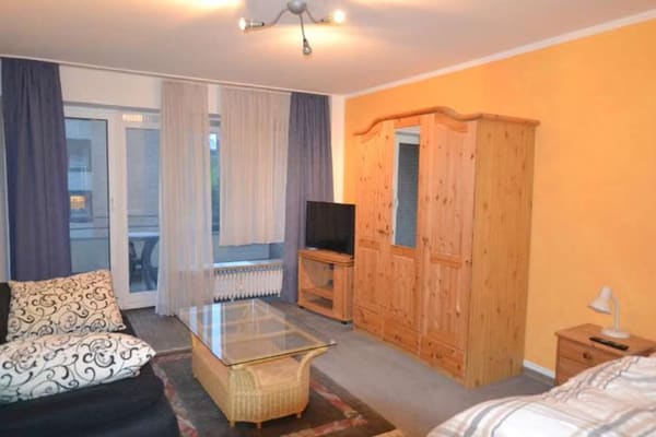 Immobilie in Erkrath - Apartment mit Loggia und Tiefgaragenplatz zur Kapitalanlage
 - Bild 3