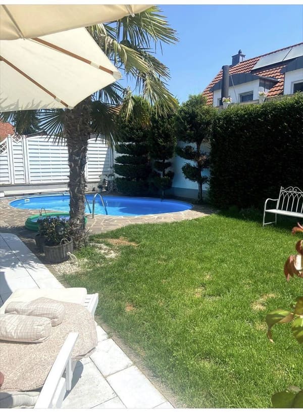 Immobilie in Hartheim am Rhein - Großzügiges  Einfamilienhaus mit Pool in Hartheim - Bild 2
