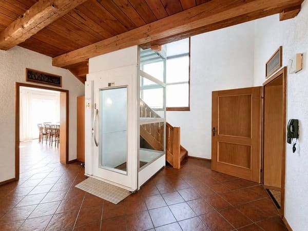 Immobilie in Mitterskirchen - Großes Einfamilienhaus mit Potenzial zum Renovieren - Bild 2