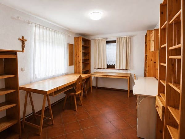 Immobilie in Mitterskirchen - Großes Einfamilienhaus mit Potenzial zum Renovieren - Bild 3