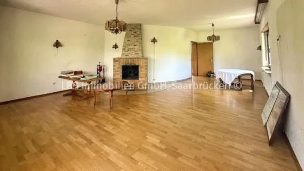 Immobilie in Kirkel - Großzügiges Einfamilienhaus in naturnaher Lage von Kirkel mit vielfältigem Gestaltungspotenzial - Bild 4