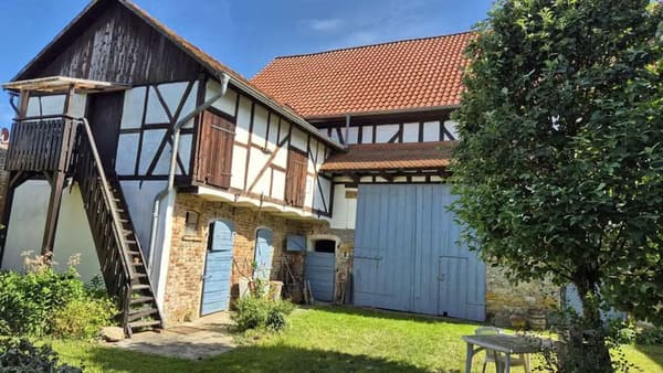 Immobilie in Butzbach - Weitläufige Hofreite mit Entwicklungspotenzial in 35510 Butzbach-Ostheim (Wetteraukreis) - Bild 0
