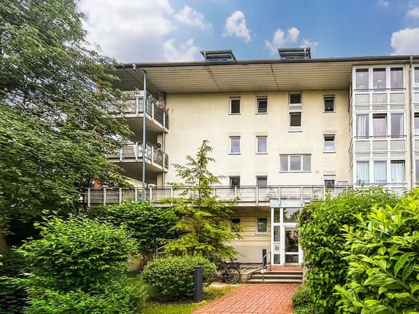 Immobilie in Dachau - Zur Kapitalanlage - Elegante 2-Zimmer Wohnung mit Balkon und Wintergarten - Bild 0