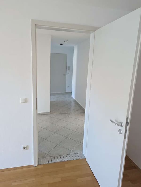 Immobilie in Hebertshausen - Sonnige Aussichten, schöne, helle nach Süden ausgerichtete  4-Zi. Wohnung mit TG-Platz - Bild 4