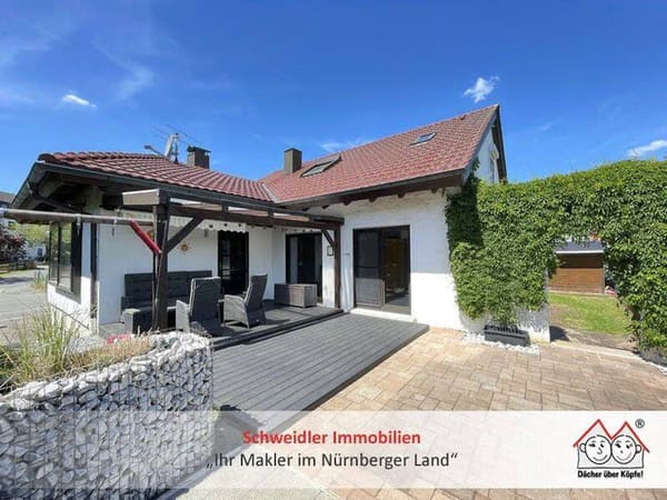 Immobilie in Ottensoos - Ihr Haus in Ottensoos! Freistehendes Einfamilienhaus mit Galerie, Kachelofen und toller Terrasse - Bild 0