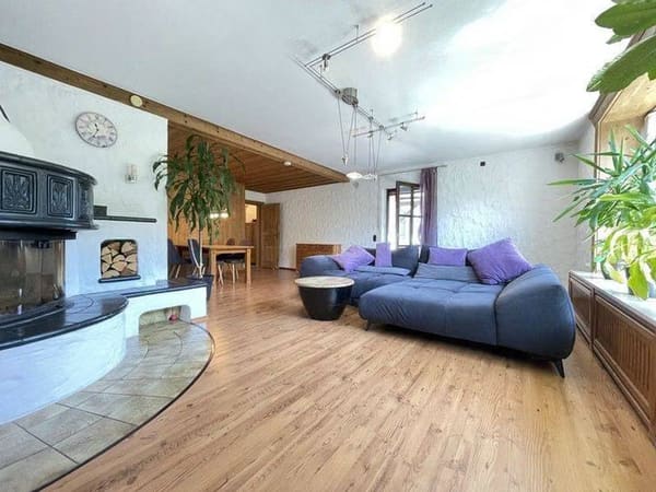 Immobilie in Ottensoos - Ihr Haus in Ottensoos! Freistehendes Einfamilienhaus mit Galerie, Kachelofen und toller Terrasse - Bild 2