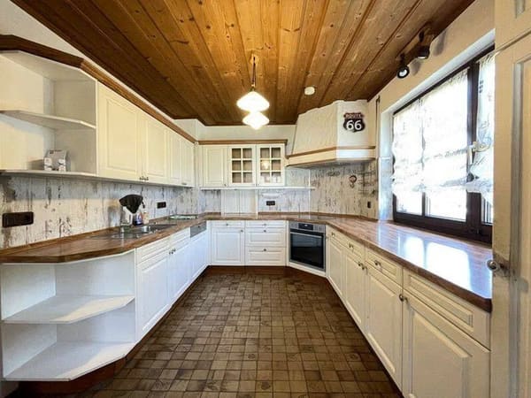 Immobilie in Ottensoos - Ihr Haus in Ottensoos! Freistehendes Einfamilienhaus mit Galerie, Kachelofen und toller Terrasse - Bild 4