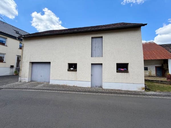 Immobilie in Dahnen - Ankommen. Wohlfühlen. Einziehen. – Stilvoll modernisiertes Einfamilienhaus mit großzügigen Nebengebäuden - Bild 2