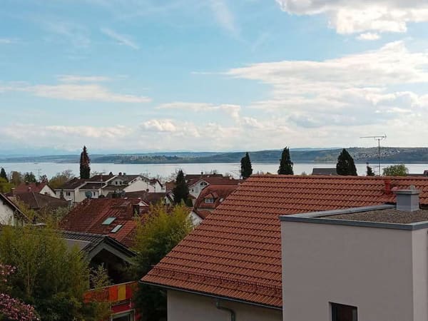 Immobilie in Überlingen - Gemütliche Dachgeschosswohnung mit Seesicht - Bild 0