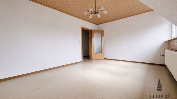 Immobilie in Erndtebrück - Doppelhaushälfte mit Einliegerwohnung, Garten und Doppelgarage - Bild 0
