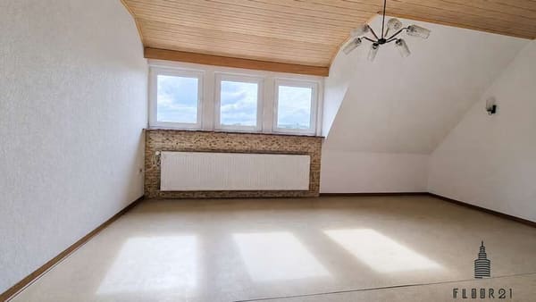 Immobilie in Erndtebrück - Doppelhaushälfte mit Einliegerwohnung, Garten und Doppelgarage - Bild 4