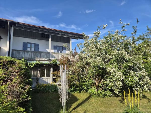 Immobilie in Piding - Raum für neue Pläne: Gepflegtes Doppelhaus in Piding - Bild 1